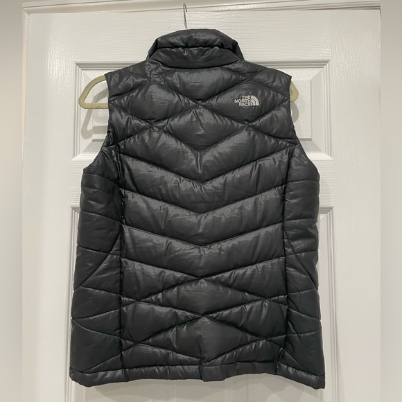 The North Face 550 dark grey vest - Picture 6 of 11